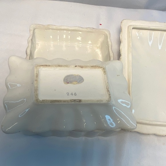 Vintage Lefton Pink Ceramic Lidded Trinket Dish 1940's With Ring Tray Inside. - Picture 8 of 11